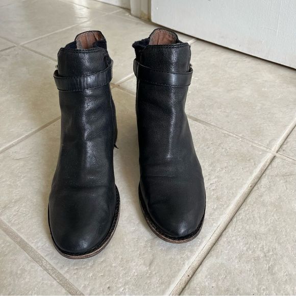 Black booties  - Picture 4 of 14